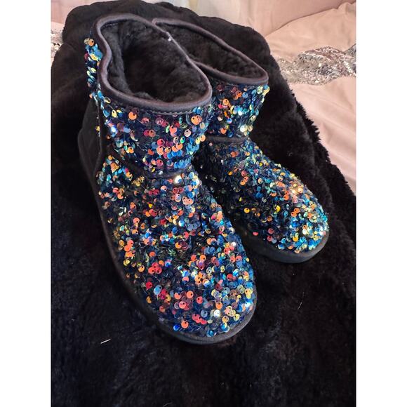 M UGG Classic Mini Stellar Sequin boot in black(multi iridescent chunky) sz 7 - Picture 9 of 13